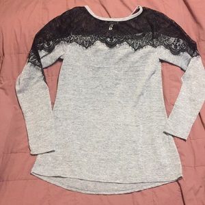 Maurices grey with black lace long sleeve top Sz S
